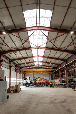 LEDVANCE LED solutions in all areas of the ENTREPRISE SPIESS buildings: office, workshop, stairwell and more (Source: LEDVANCE)