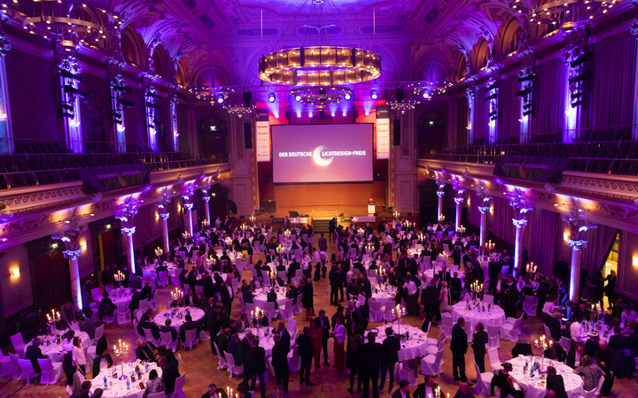 Ein Blick in den Saal des Historischen Rathauses Wuppertal, Austragungsort der Gala 2019