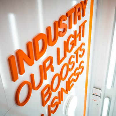 POTENZA ATTRAVERSO LA LUCE